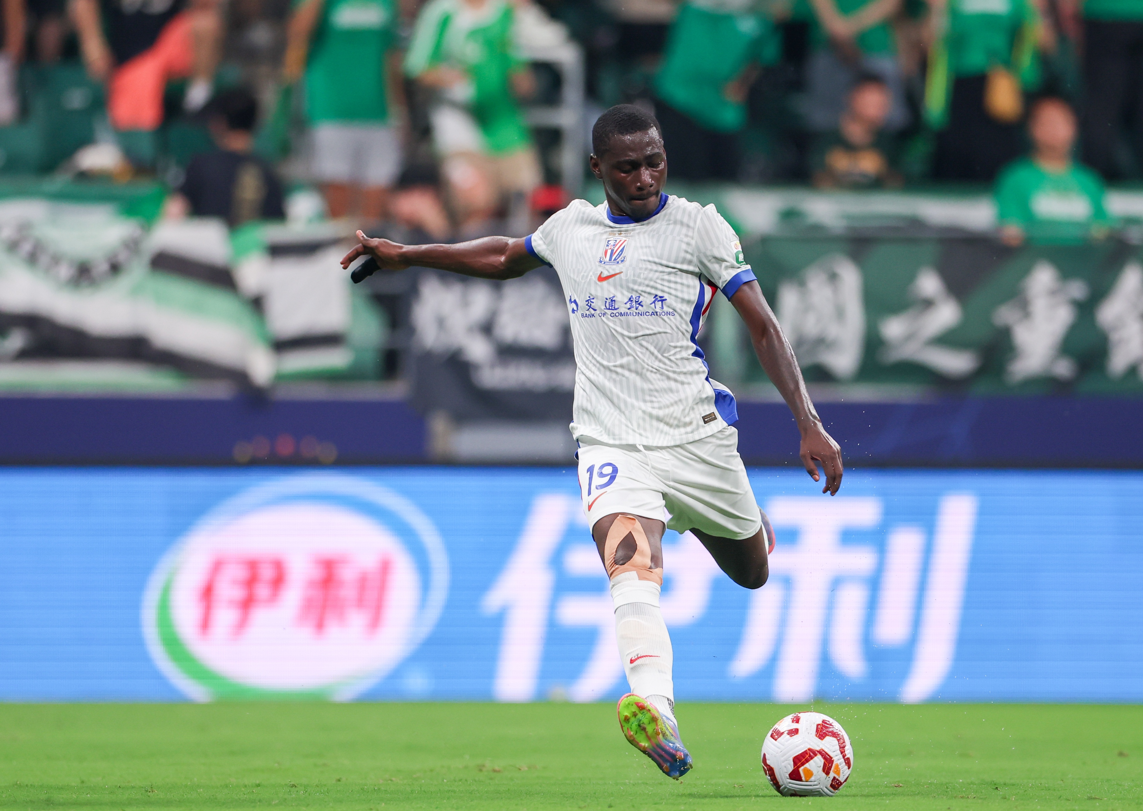 开云移动-阿苏埃：中国很大，每次到客场参加比赛都像是一次长途旅行