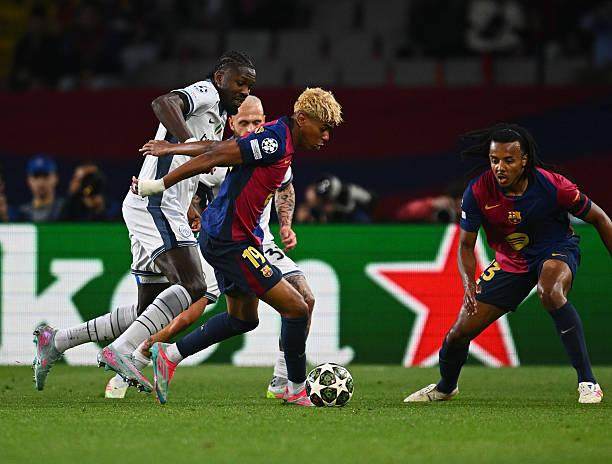 开云科技-巴萨国米奉献炸裂进球大战！这样互捅太费后卫了……